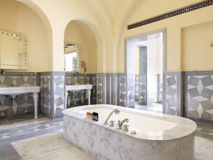 Bathroom 4, La Maison Bleue, Al-Ghurdaqah 2