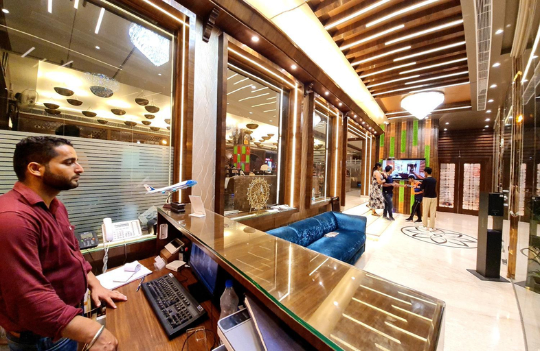 Public Area 3, Hotel Makhan Residency, Amritsar