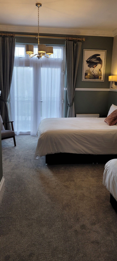 Bedroom 2, Victoria Park Lodge, Warwickshire