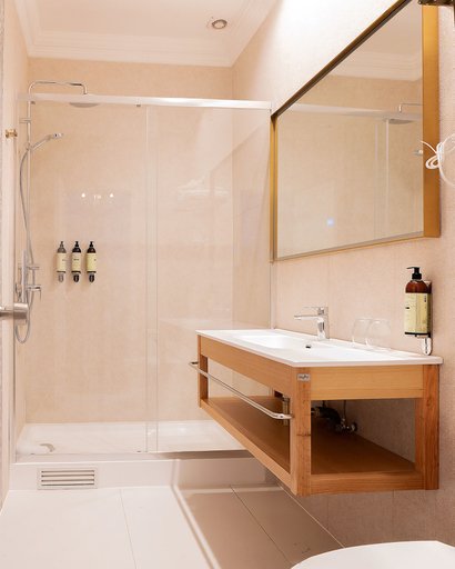 Bathroom 4, Hotel Jose Nogueira, Magallanes