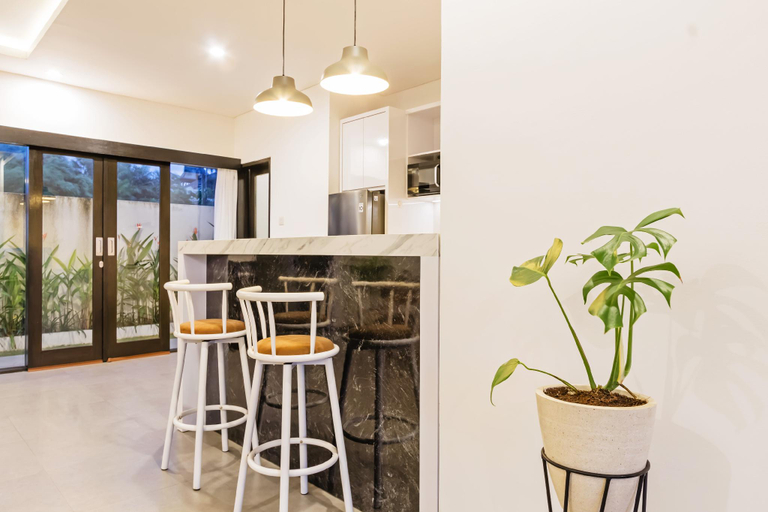 Others 4, Charming 2BR Canggu Aircon Living High Speed Wi-Fi, Badung