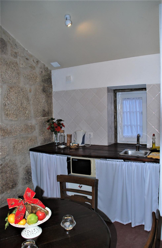 Food & Drinks, Refugio de Calheiros, Covilhã