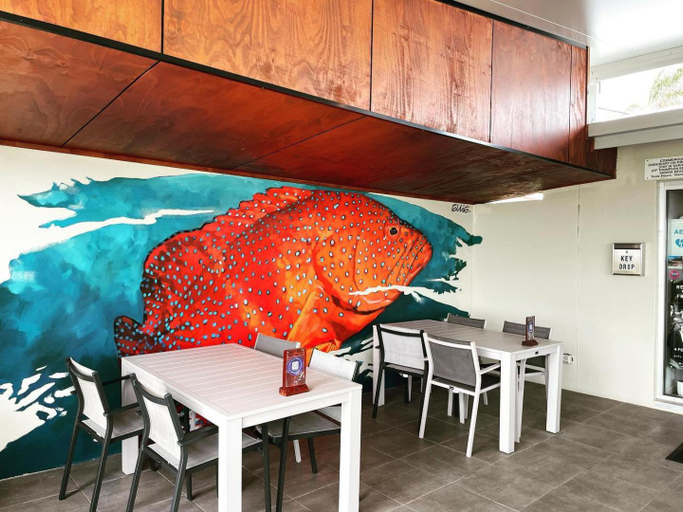 Food & Drinks 5, Sarina Beach Motel, Sarina