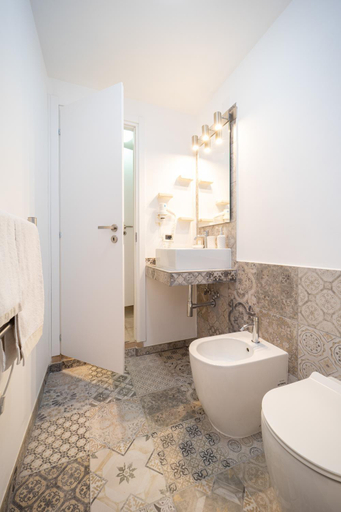 Bathroom 4, Tenuta Del Barco, Taranto