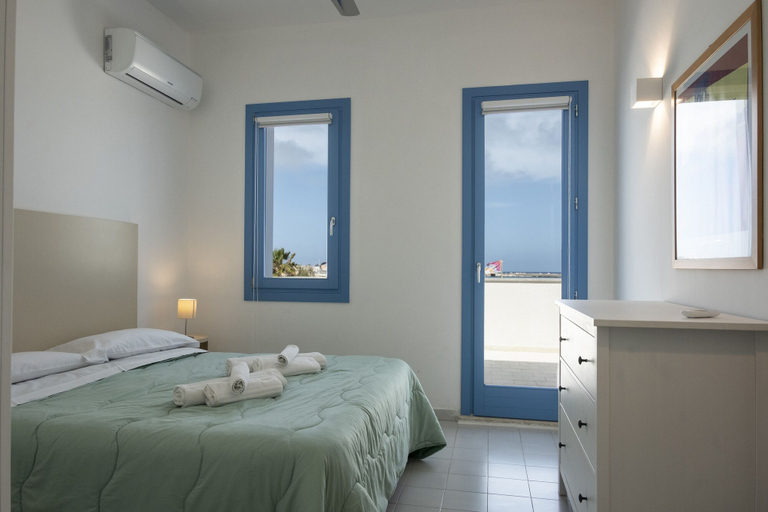 Bedroom 5, Casa Azzurra sul mare e centralissima, Trapani