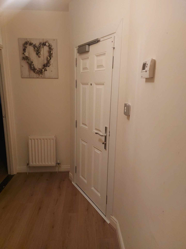 Others 5, Spacious 1-bed Apartment in Leeds, Leeds