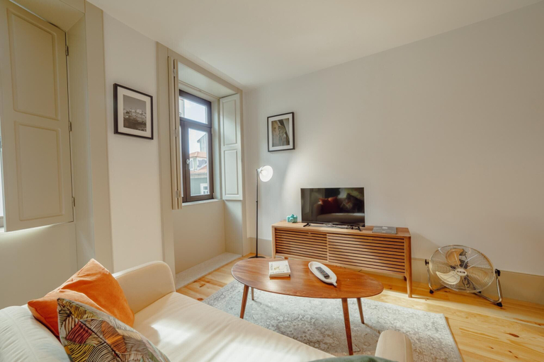 Bedroom 4, Legacy Oporto Design Apartment D by Vacationy, Porto
