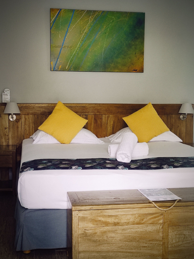 Bedroom 2, Hotel Exsel Victoria, Saint-Pierre