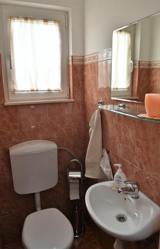 Bathroom 3, Apartment Manigo - Three bedroom apartment, Supetar