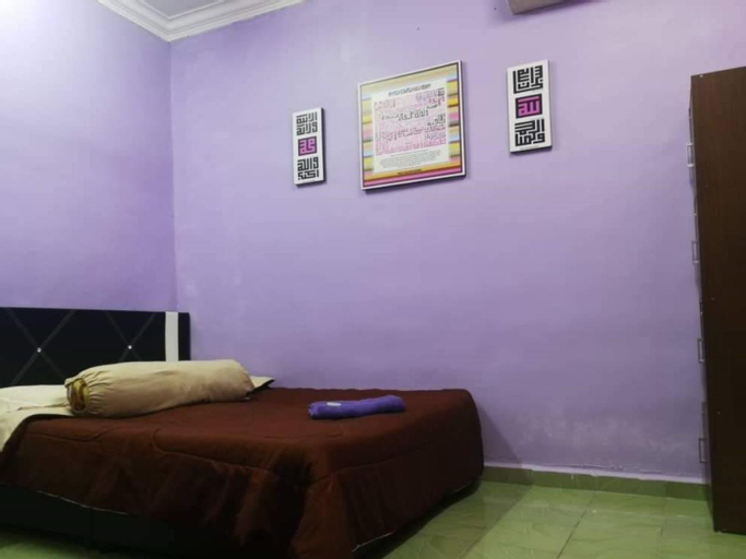 Bedroom 2, Homestay Teratak Tuan Muda, Malacca City