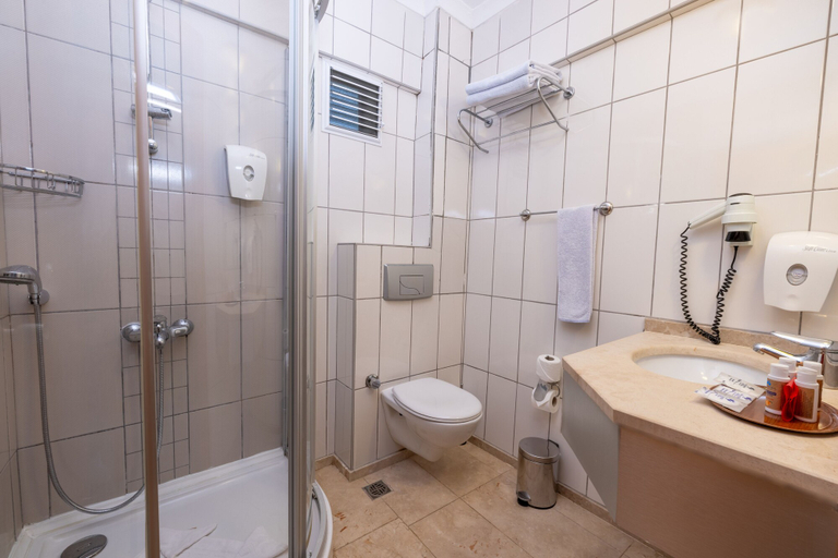 Bathroom 5, Crystal Flora Pearl Collection, Kemer