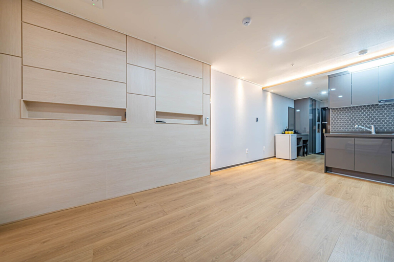 Dining Room 5