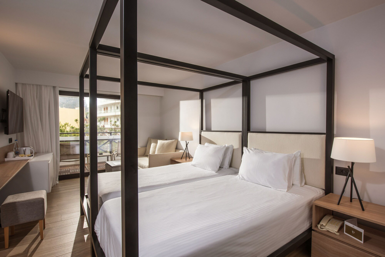 Bedroom 3, Hersonissos Palace - All Inclusive, Crete
