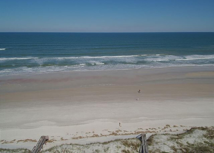 Others 5, Ocean front Vacation Home with a large screened-in Patio by RedAwning, Saint Johns
