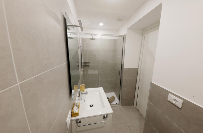 Bathroom 5, Argenteria5 Holiday Rooms, Palermo