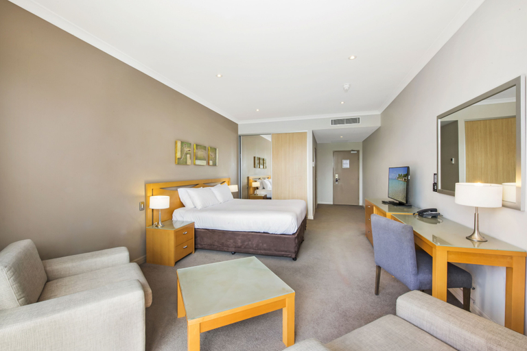 Bedroom 3, Mercure Kooindah Waters Central Coast, Wyong - South and West