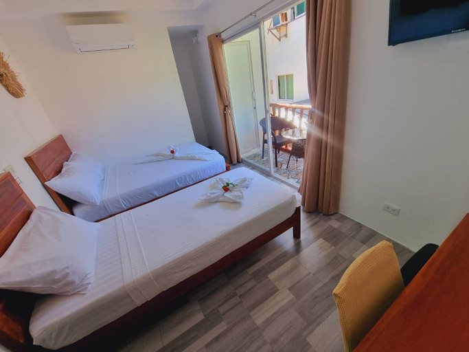 Bedroom 4, CiNta Hotel, Malay