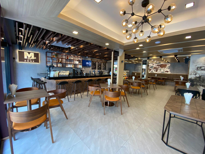 Food & Drinks, The Madera Lodge Pattaya, Pattaya