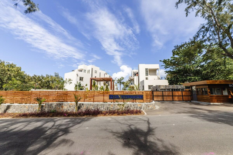Others 5, Poste Lafayette, Beachfront Apartment-C1, Flacq