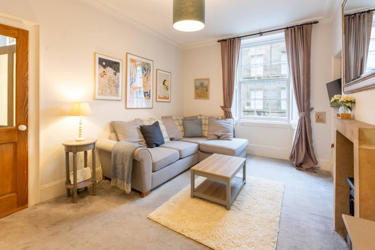 Others 5, Beautiful 1 Bed Flat in Vibrant Stockbridge, Edinburgh
