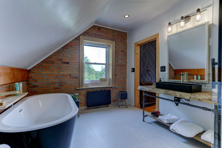 Bathroom 5, CALUMET FALLS - VILLA, Argenteuil