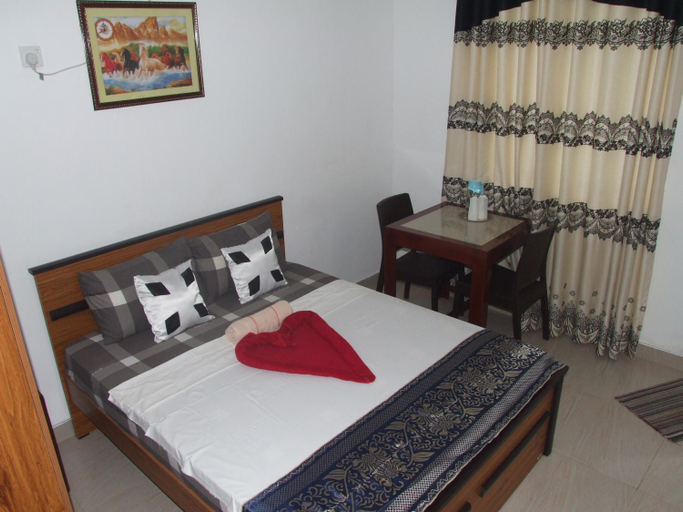 Others 3, Paradise Inn Rest, Attanagalla