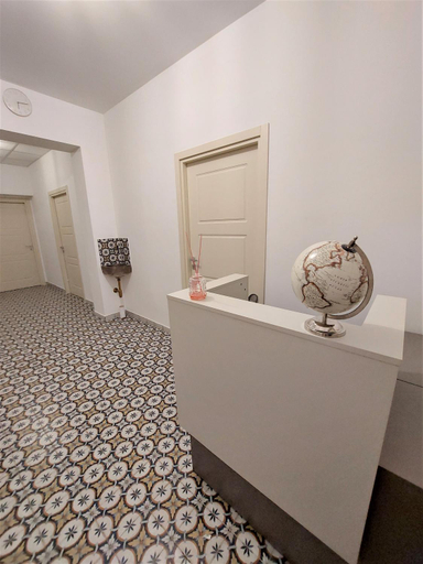 Public Area, Leone Apartments, Palermo