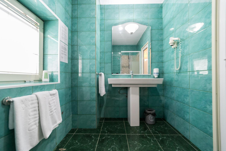 Bathroom 4, Avenue Palm Eforie, Agigea
