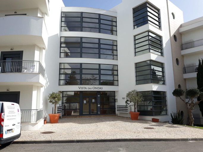 Exterior & Views 2, Remarkable 1-bed Apartment in Olhos de Água, Albufeira