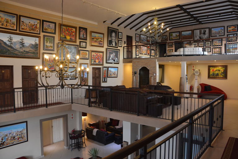 Food & Drinks 5, Balmoral Lodge, City of Cape Town