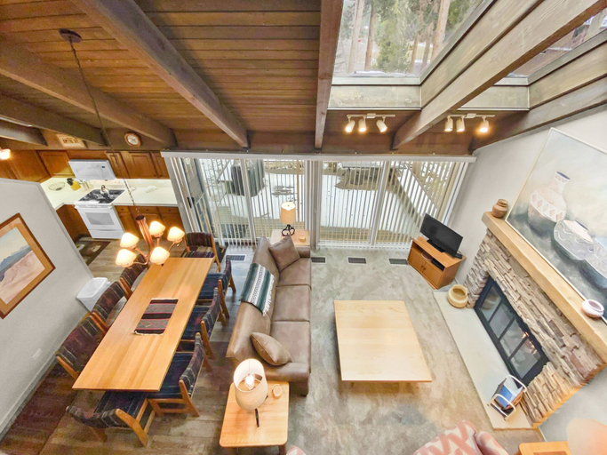 Living area 4, Breckenridge Spacious Mill Run 5 Townhouse by RedAwning, Summit