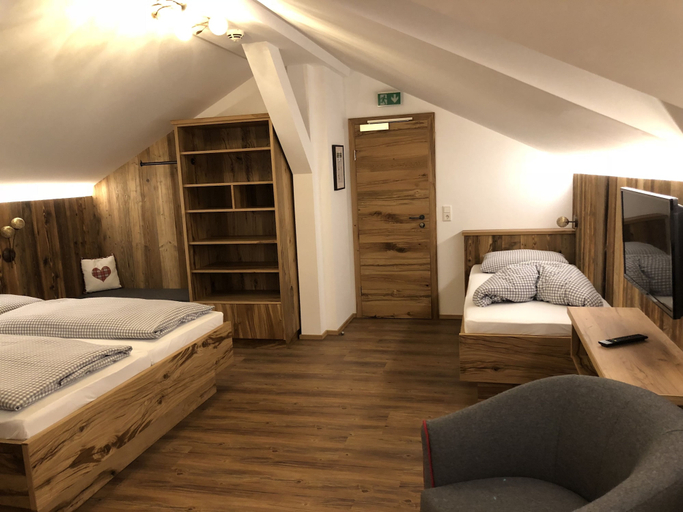 Bedroom 3, Berggasthof Obere Firstalm, Miesbach