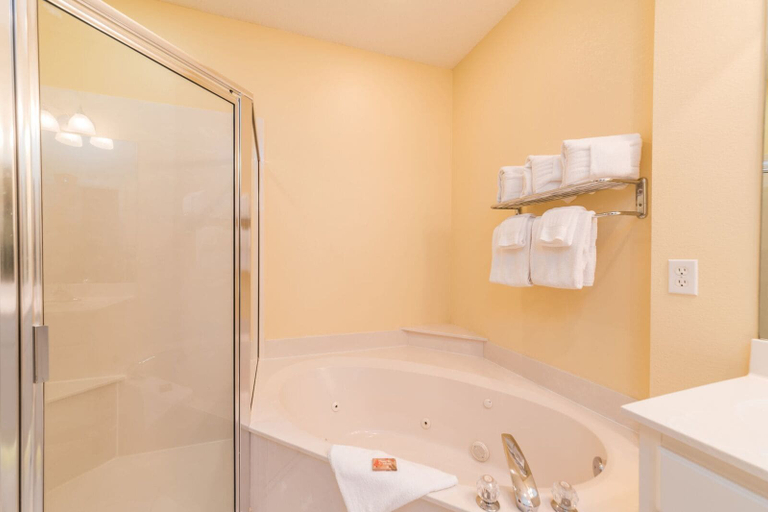 Bathroom 4, Coral Sands Resorts by Palmera, Beaufort