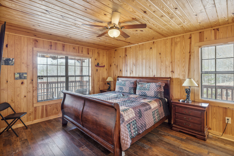 Bedroom 2, Barefoot Cabin 4 Bedroom Cabin by RedAwning, Sevier