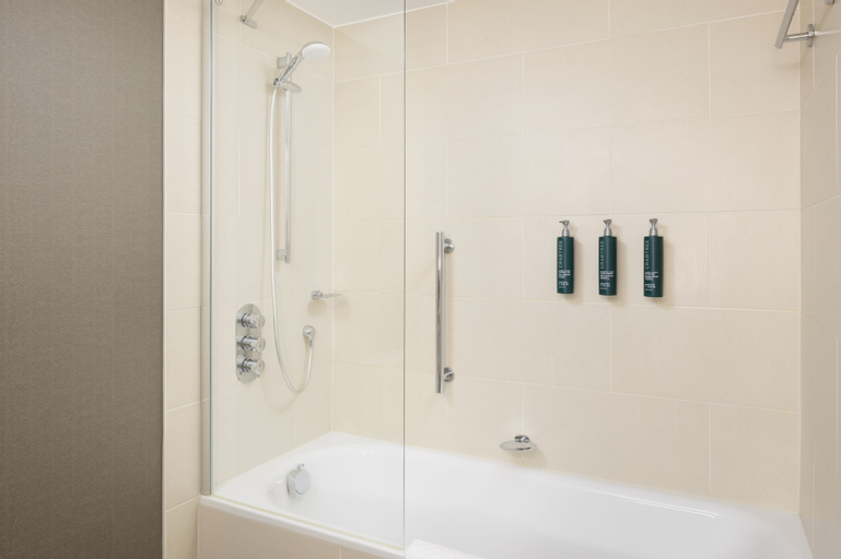 Bathroom 4