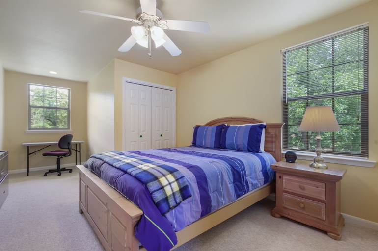 Room 2, Guadalupe River Rock Retreat 9740 by RedAwning, Comal