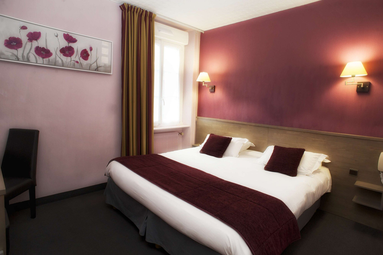 Bedroom 3, Brit Hotel Le Surcouf, Ille-et-Vilaine