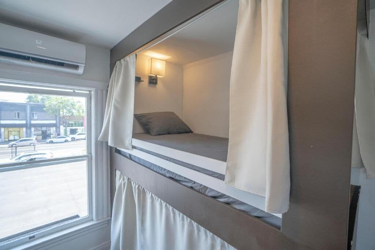 Bedroom 4, Burlington Hostel, Los Angeles