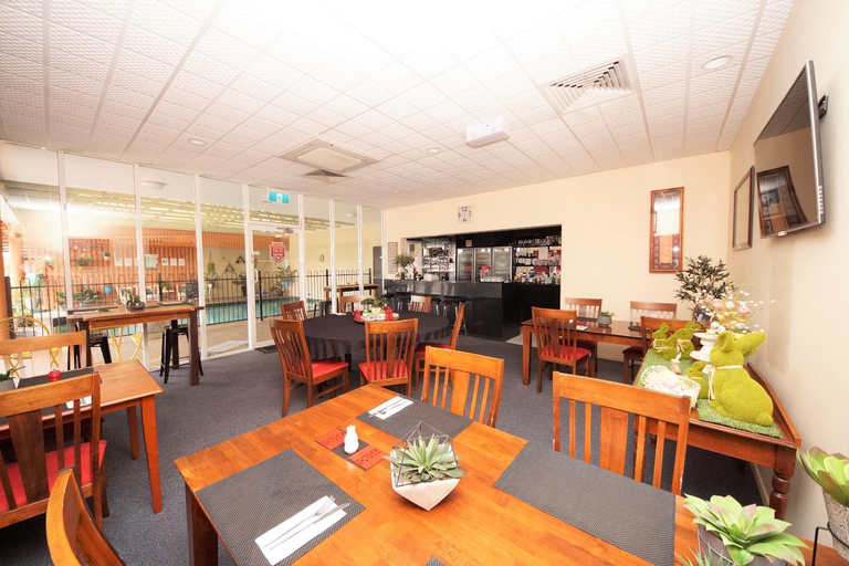 Food & Drinks, Parkside Motel Ayr, Burdekin