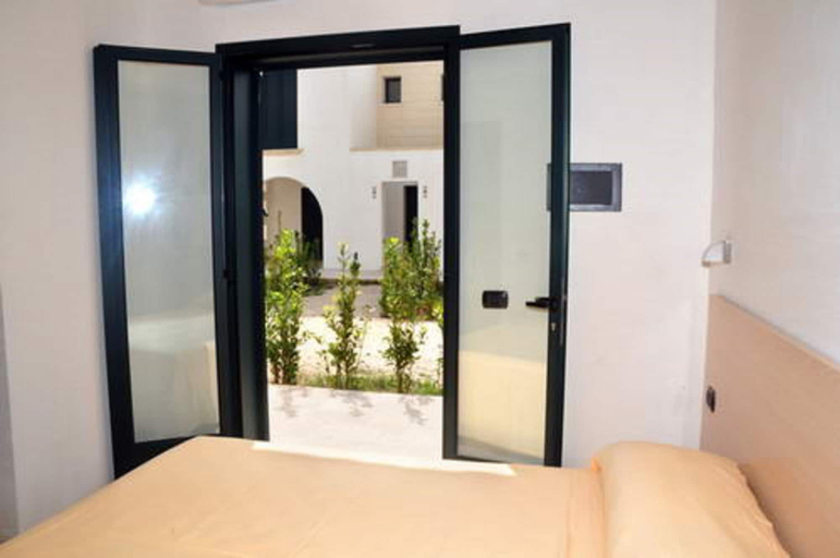 Bedroom 3, Blumare Hotel & Residence, Lecce