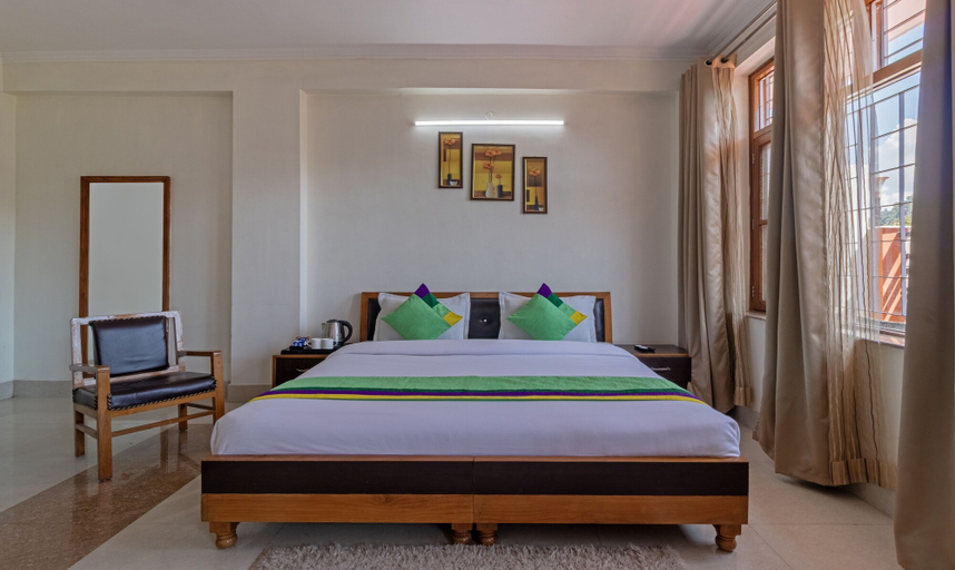 Bedroom 3, Treebo Stotrak S N Residency, Mussoorie, Dehradun