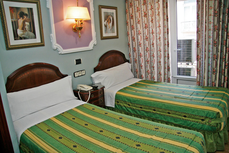 Bedroom 3, Hostal Victoria II, Madrid