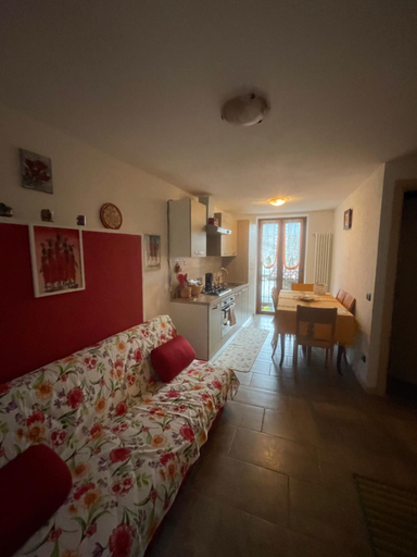 Others 5, LA CASA DI PUCCI nel borgo affrescato di PARLASCO, Lecco