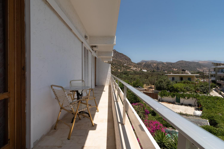 Others 5, Hotel Elman, Crete