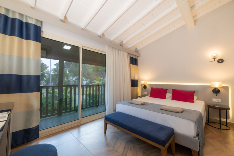 Bedroom 3, Crystal Flora Pearl Collection, Kemer