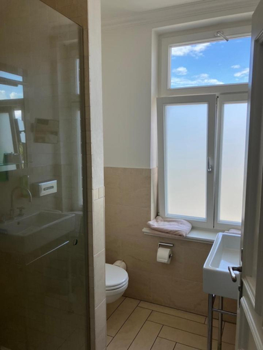 Bathroom 3, Hotel Seemowe, Ostholstein