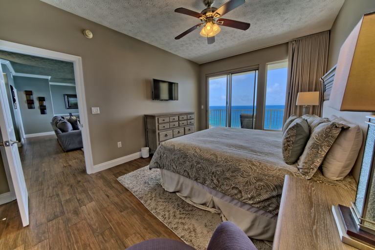 Bedroom 2, Pleasant Oceanfront Condo with Large Balcony and Beach Access - Unit 1605 by RedAwning, Bay