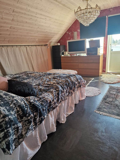 Others 2, Charming room with big bed, Luleå