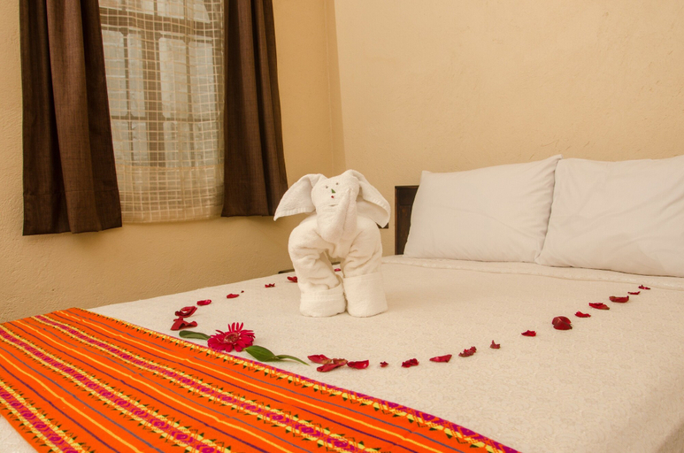 Room 4, Casa Cerca del Mar, José Azueta