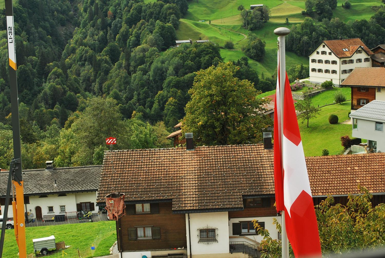 Others 4, Romantic Room with private bathroom, Prättigau/Davos